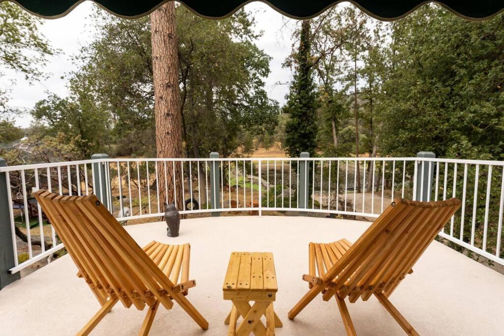 New Yosemite Family Retreat With Pond & Game Room! Coarsegold Esterno foto
